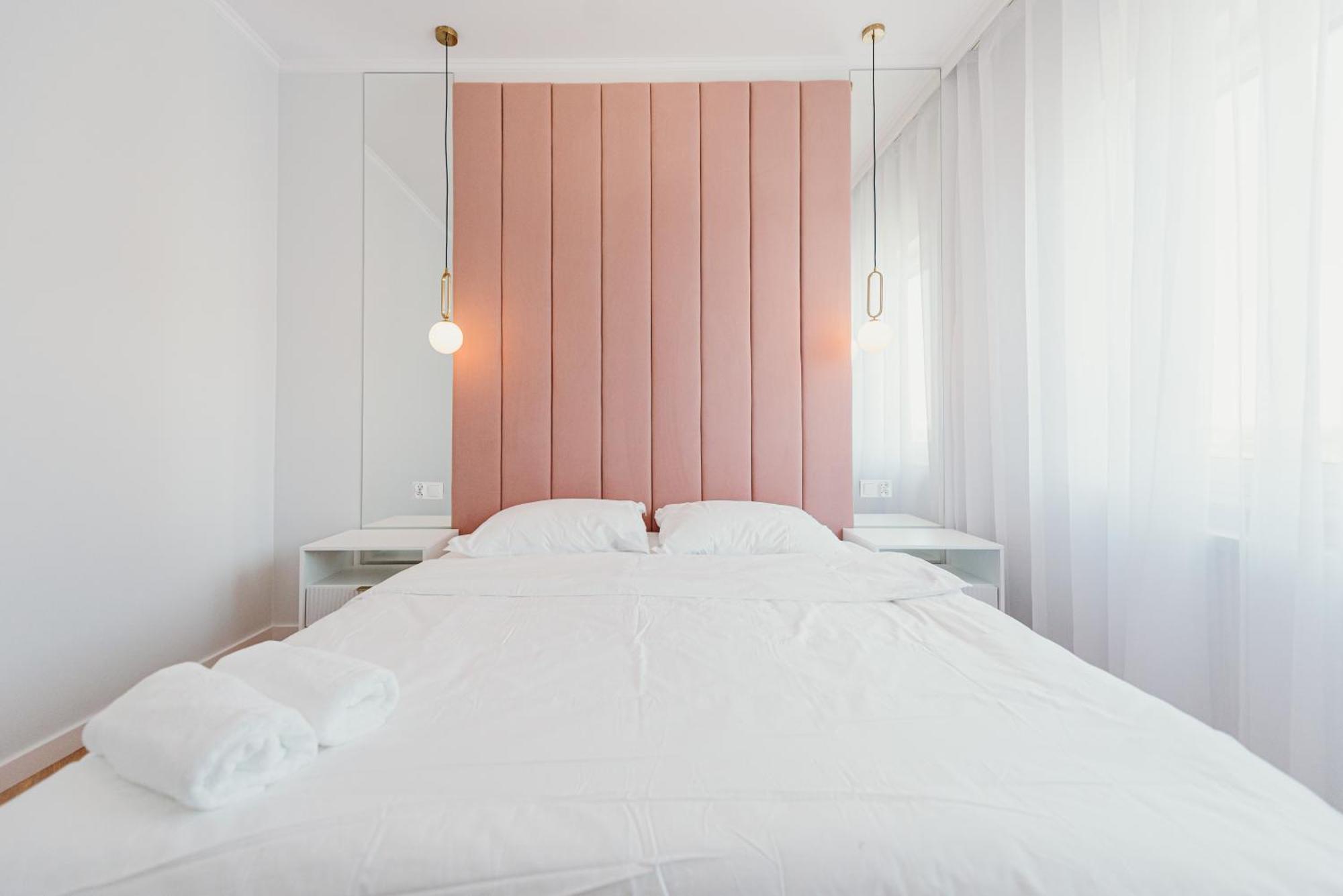 3 Bedrooms Premium Bella Rosa For 8 Guests With Ac And Underground Parking Rzeszów Exterior foto
